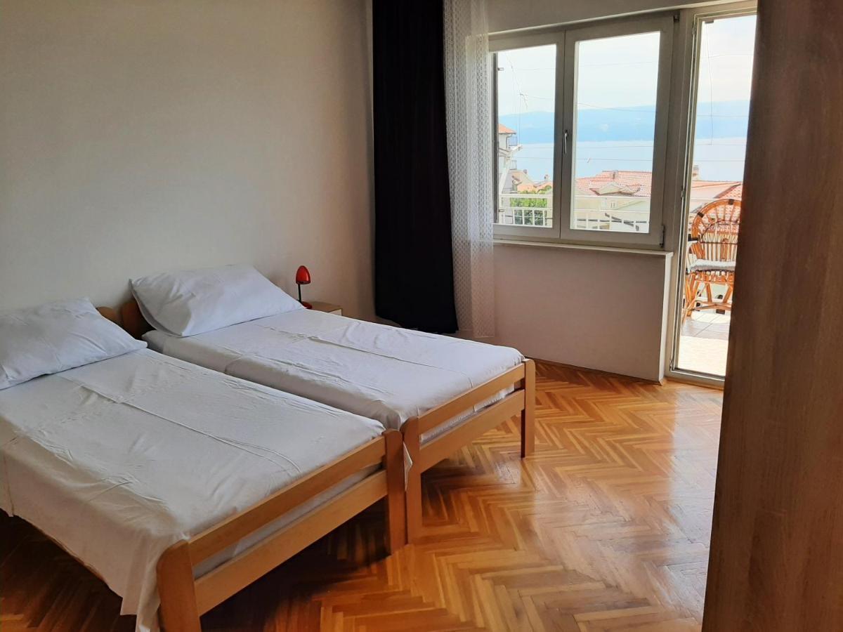 Apartments Tina Omiš Exteriör bild